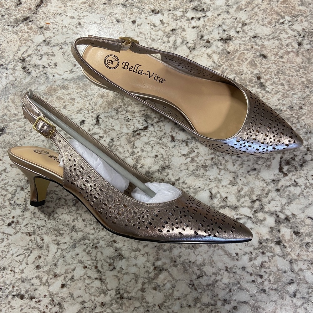 Bella Vita Sybil Champagne Leather Pointed Heel